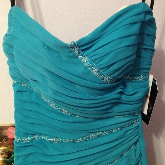 Strapless teal dress - Picture 3 of 4