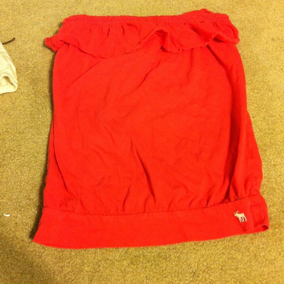 Coral strapless shirt