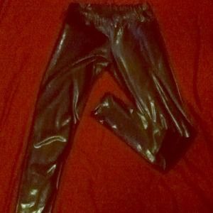 Black shiny leggings