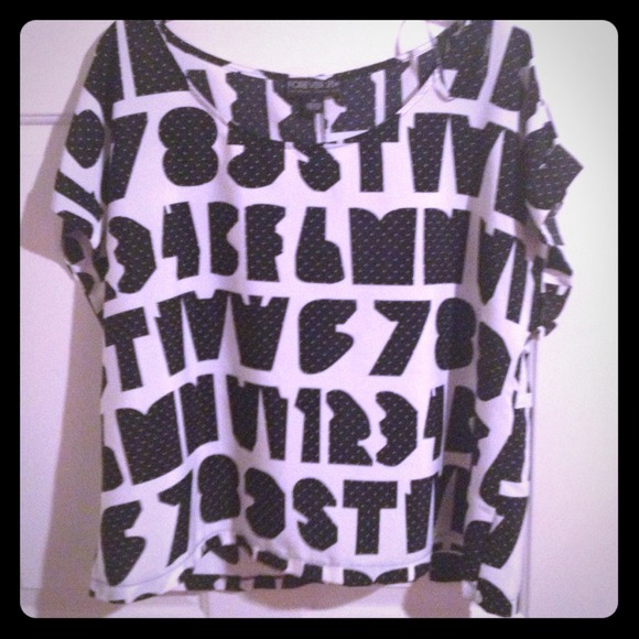 🚫SOLD🚫Forever 21 alphabet shirt