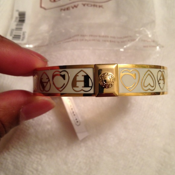 🚫Sold!!!🚫💐🎀 Coach bangle bracelet🎀💐