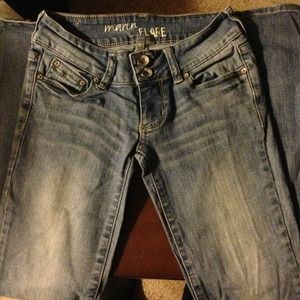 **REDUCED** Bullhead Marin Flare Jeans