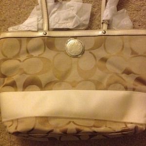 RESERVED!!! Coach Signature Stripe Tote (white)