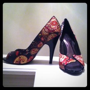 Carlos Santana - Open Toe pumps