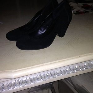 BCBG shoes