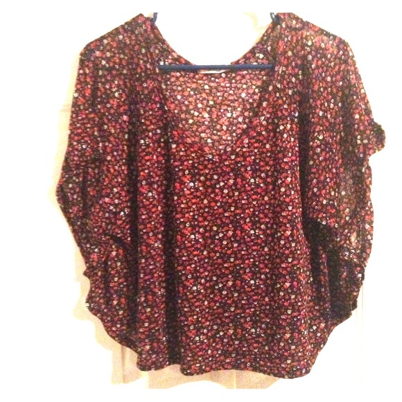 🚫SOLD🚫Floral Cropped Top