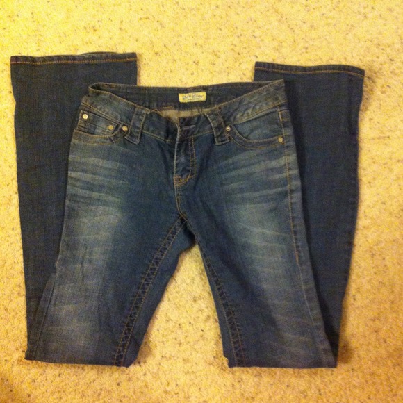 Jeans very cute!