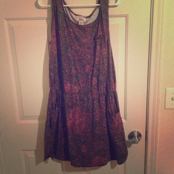 🚫SOLD🚫Vintage Floral Print Dress