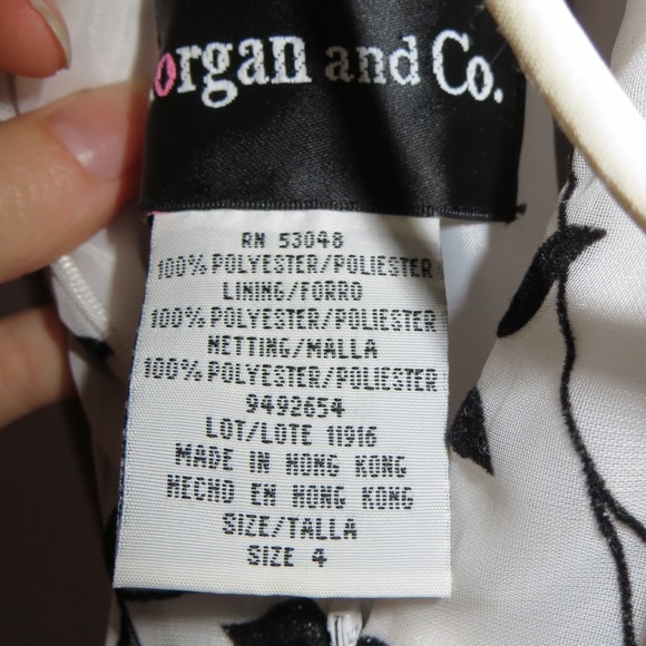 Formal dress - Picture 2 of 3