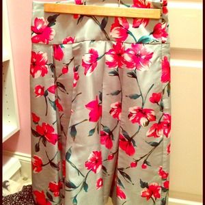 Express spring floral skirt!