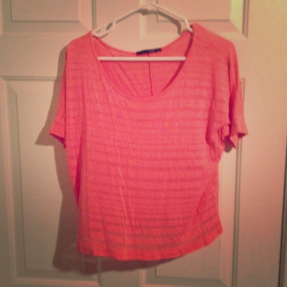 🚫SOLD🚫Coral Crop Top