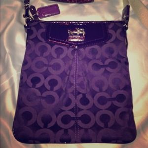 Authentic Coach Swingpack