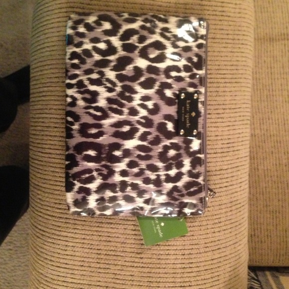 Kate Spade clutch 👝
