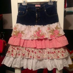 Jean ruffled skirt