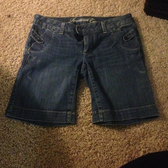 American Eagle Bermuda demin shorts