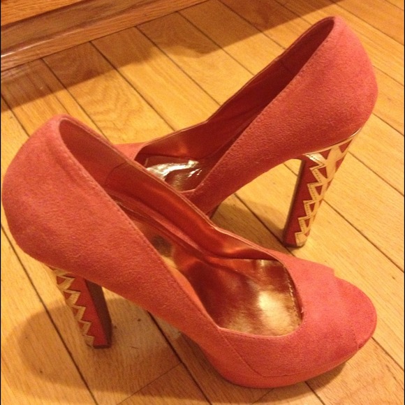 Orange Heels Size 6 - Picture 2 of 4