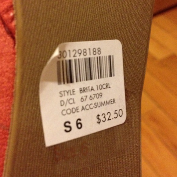 Orange Heels Size 6 - Picture 4 of 4