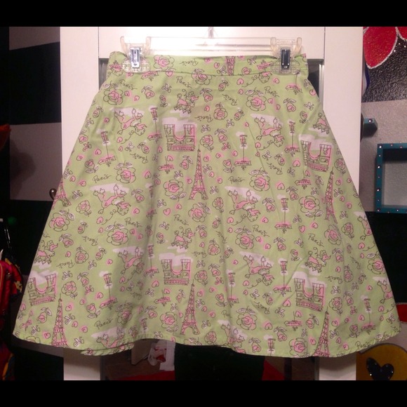 🔴SOLD🔴Mint Paris skirt