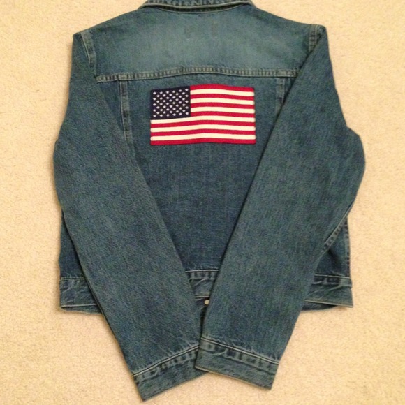 Bundle for @tinaeliadi