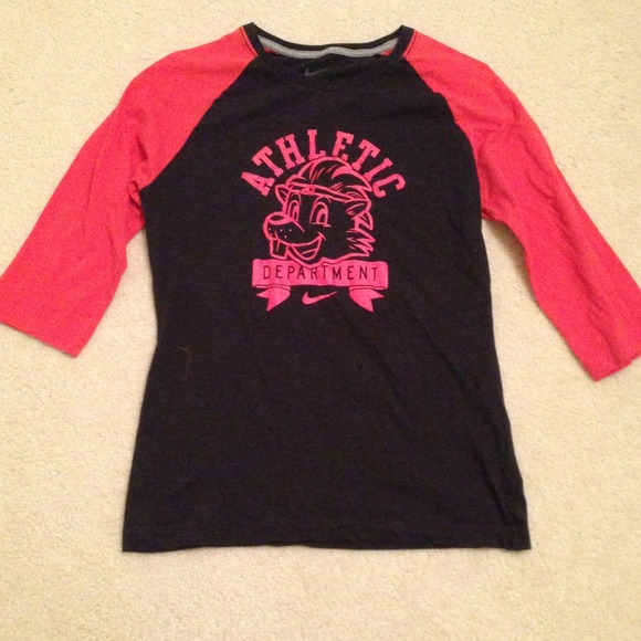 Nike 3/4 sleeve workout top