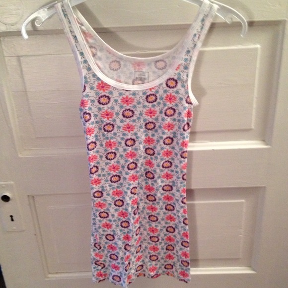 Floral tank