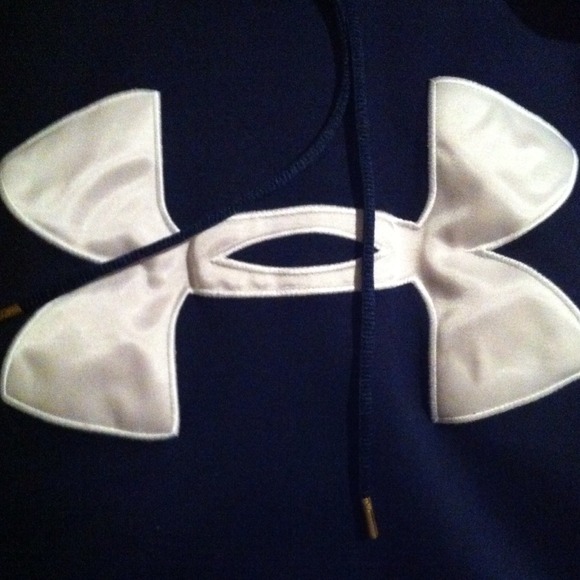 Navy Under Armour Hoodie Sz M