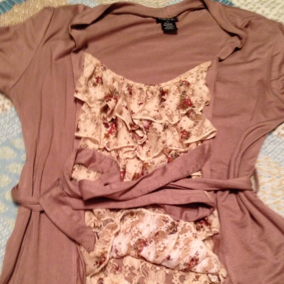 Top - Picture 2 of 2