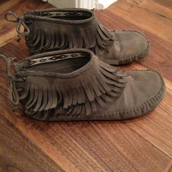 Fringe Boots