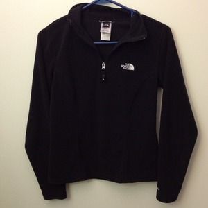 Northface pullover w/ short zipper