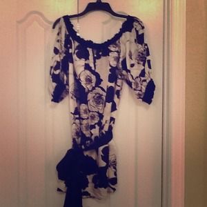 SOLD in bundle!!  White House Black Market