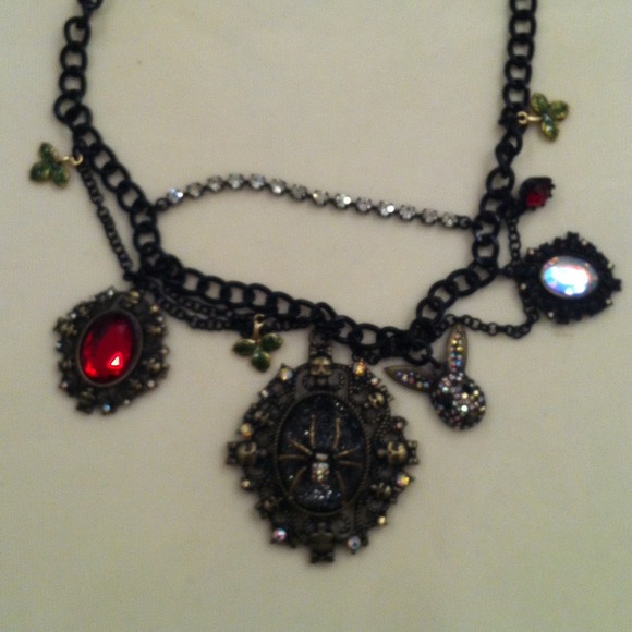 Betsey Johnson Funky Spider Necklace! Negotiable!