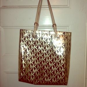 Reserved: for alexisg Authentic Michael Kors Tote