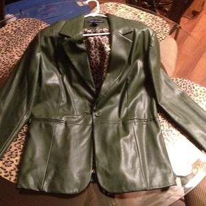 Susan graver faux leather jacket L