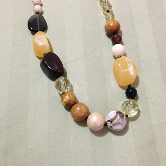 Necklace - Picture 2 of 3