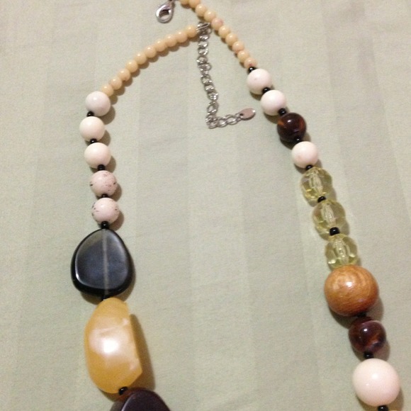 Necklace - Picture 3 of 3