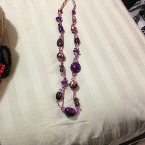 Necklace !!! - Picture 2 of 3
