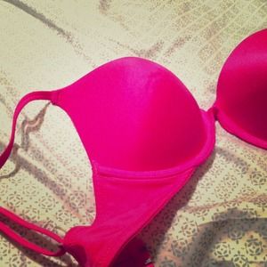 PINK Victoria's Secret Push Up Bra 🌸 RESERVED 🌸