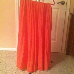 Pleated maxi skirt