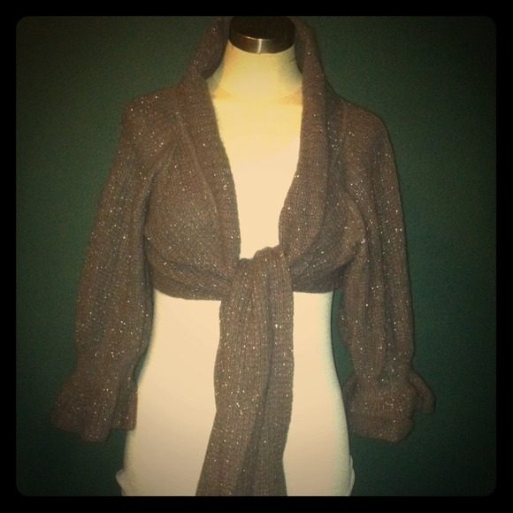 Grey Angora Shawl w/Sleeves - Picture 1 of 1