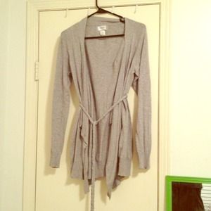 Long, gray sweater with belt