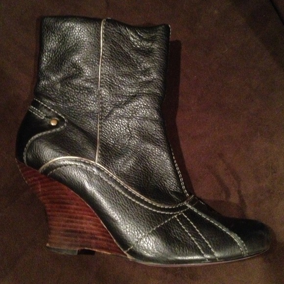 Kenzie Booties - Picture 3 of 3