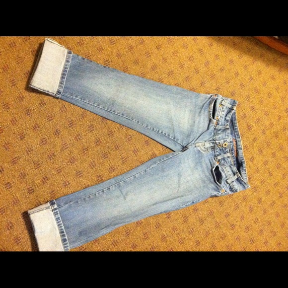 American eagle capris