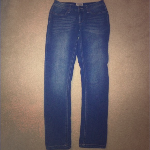 Skinny jeans