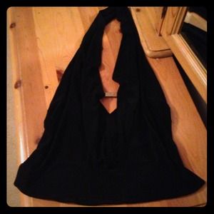 Backless halter black shirt