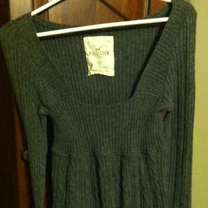 Hollister grey sweater