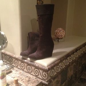 Brown Suede Fergie boots