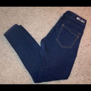 EXPRESS Denim. Zelda slim fit size 4short. $18!