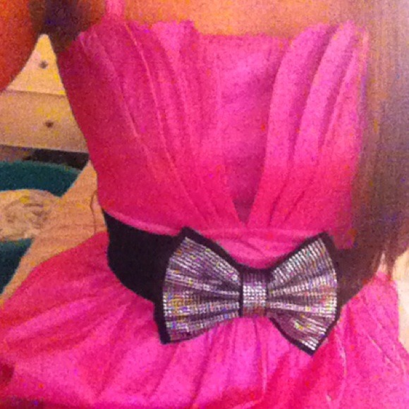 Dress - Picture 2 of 3