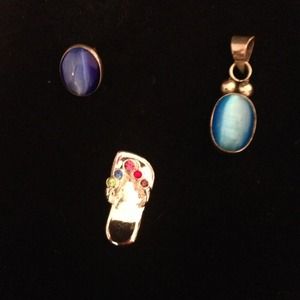 Bundle of pendants. 2 tiger eyes, 1 flip flop.