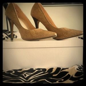 Reduced!Snakeskin pattern high heel pumps